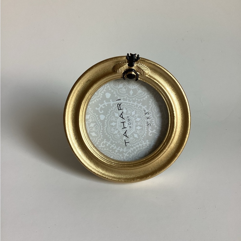 Tahari Home ~  Golden Round Frame With Bee Accent ~ Fits 3’’ x 3’’ Photo